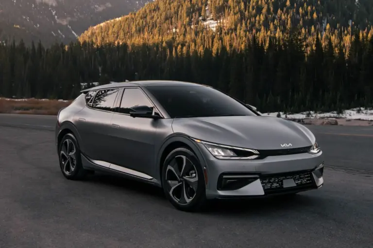 3 года бесплатной зарядки владельцам Kia EV6