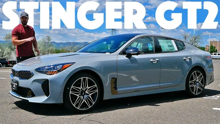 Спортивный седан Kia Stinger GT2 2023 года