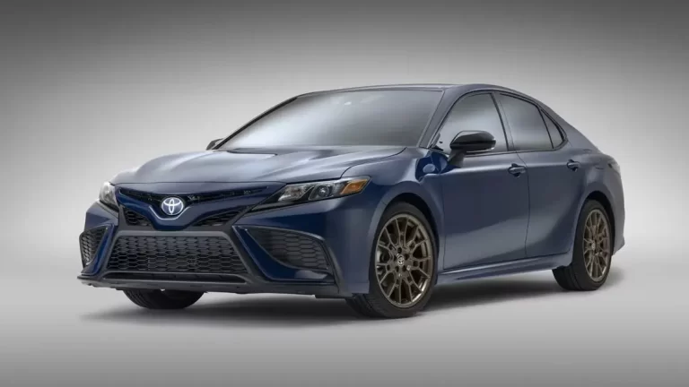 Toyota Camry 2024