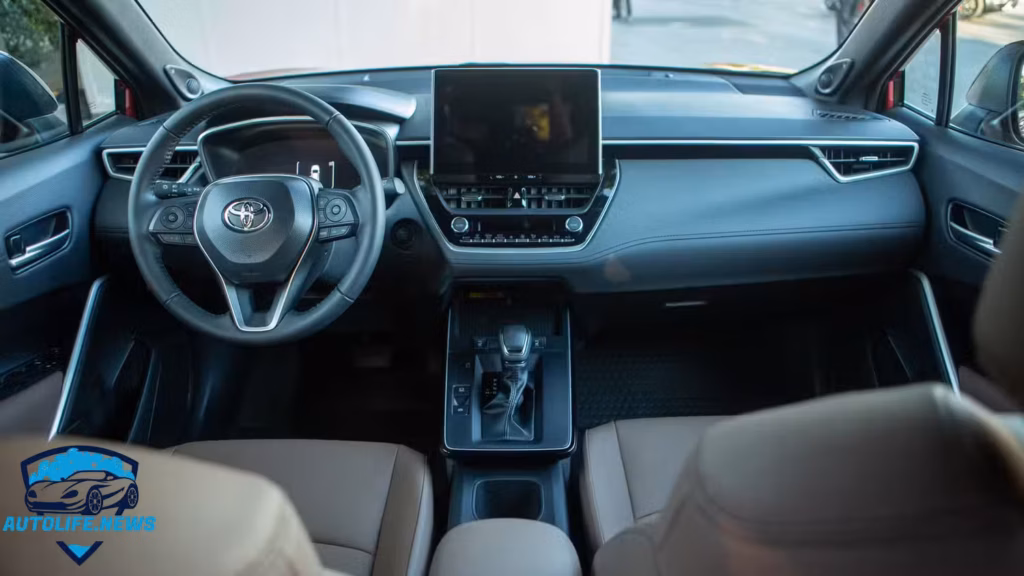 салон тойота кросс